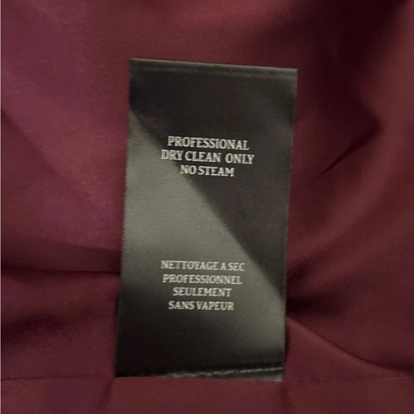 Blank NYC Women’s Rich Burgundy Velvet Blazer One Button Lined Jacket - Picture 5 of 9